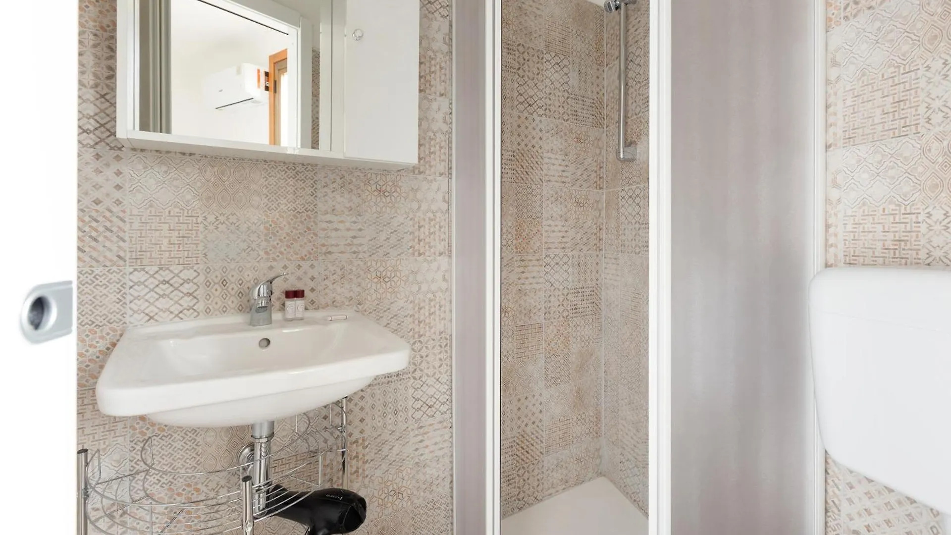 Milano Isola Cozy Studio Apartment